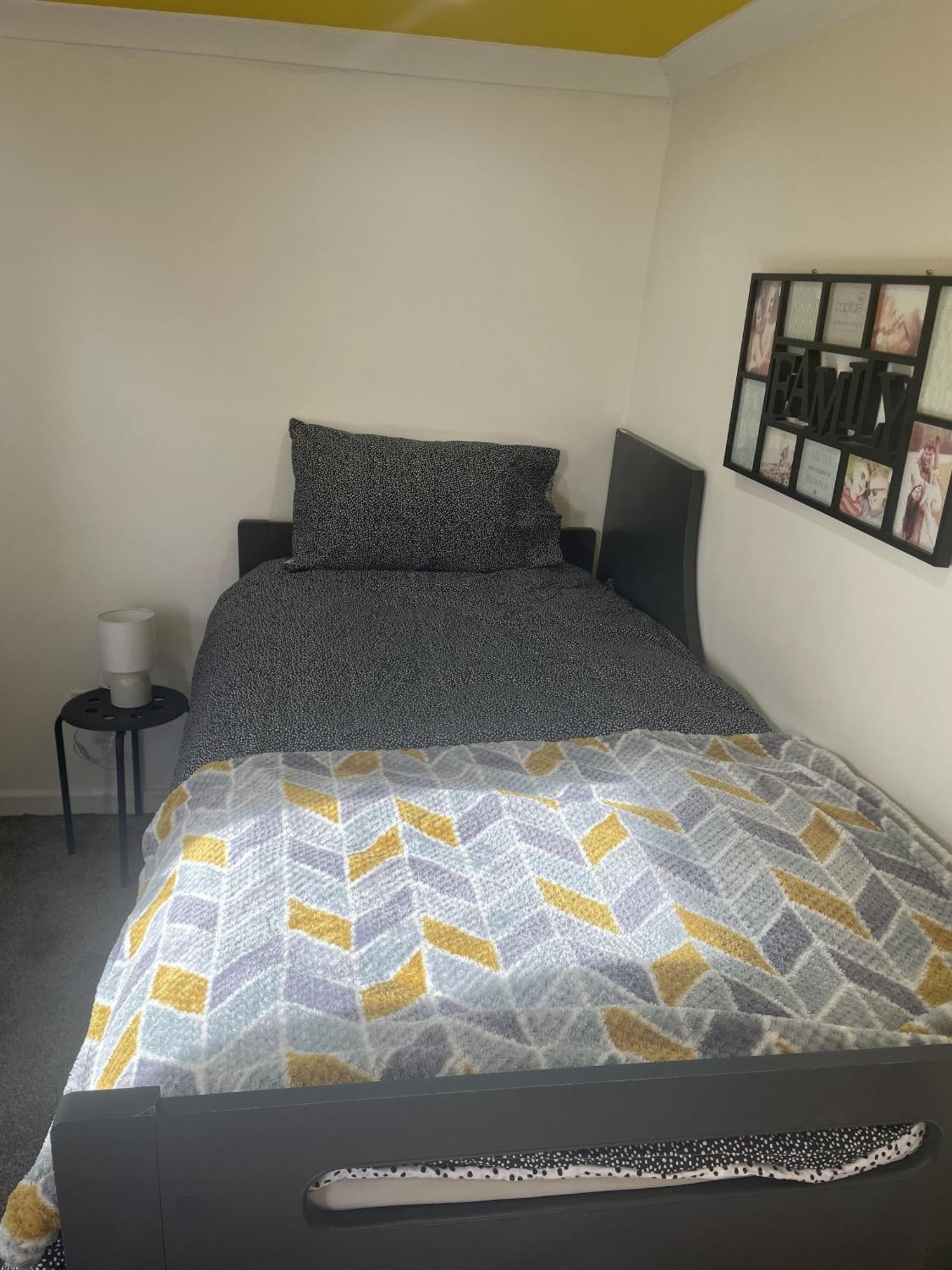 Beautiful Place To Live Near Heathrow Windsor Legoland & Free Parking Onsite Бернем Экстерьер фото
